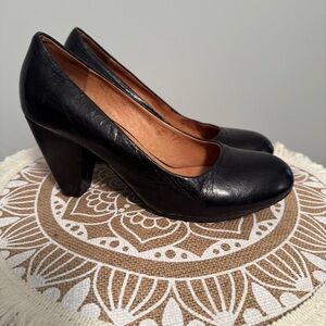 MIZ MOOZ Women's Heels LEATHER Pumps BLACK Size 7